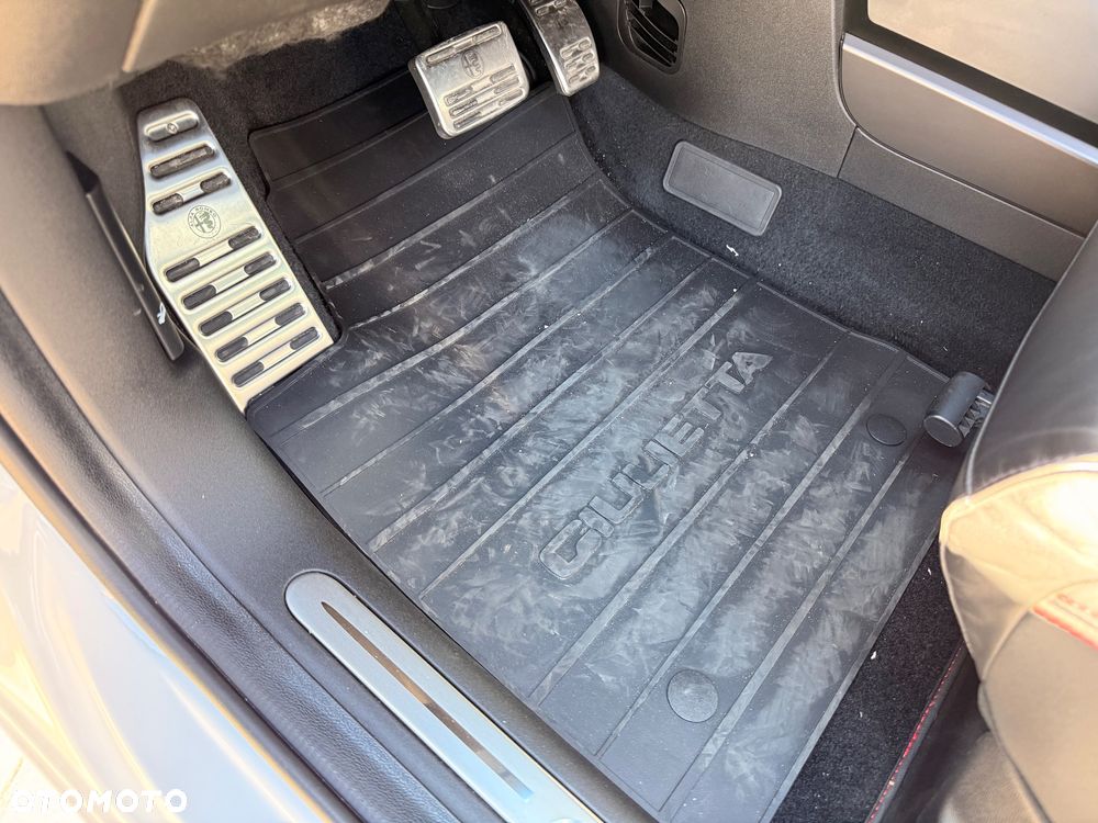 Alfa Romeo Giulietta 1750 TBi Veloce TCT - 22