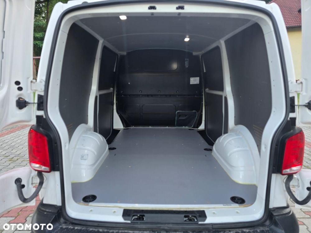 Volkswagen Transporter - 26