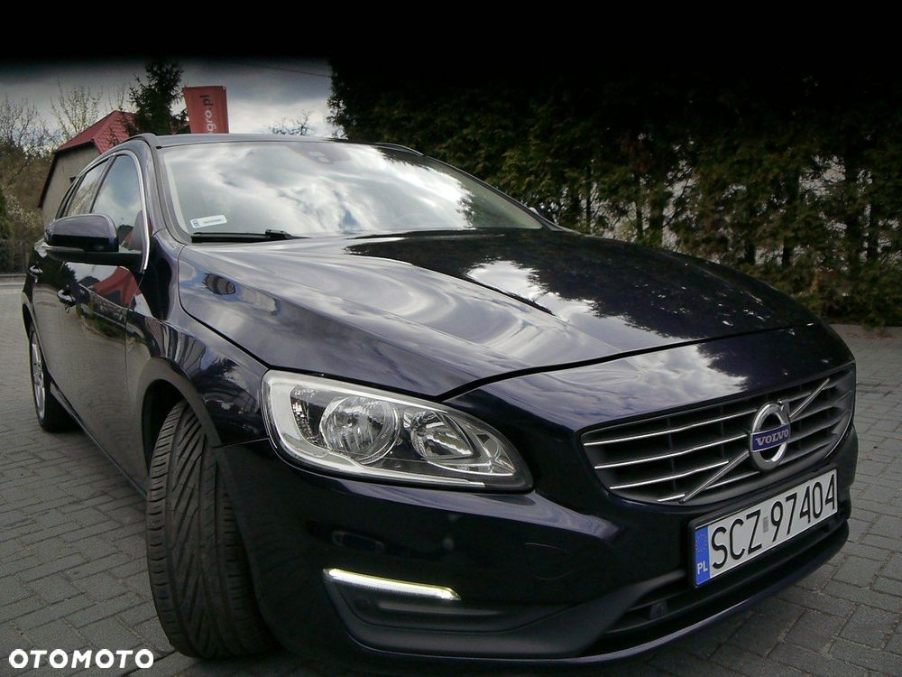 Volvo V60 D2 Drive-E Momentum - 8