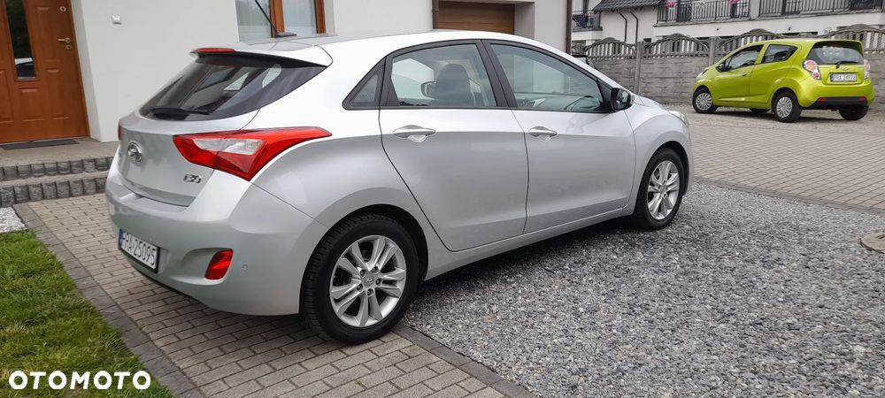 Hyundai i30 i30cw 1.4 Fifa World Cup Edition - 12