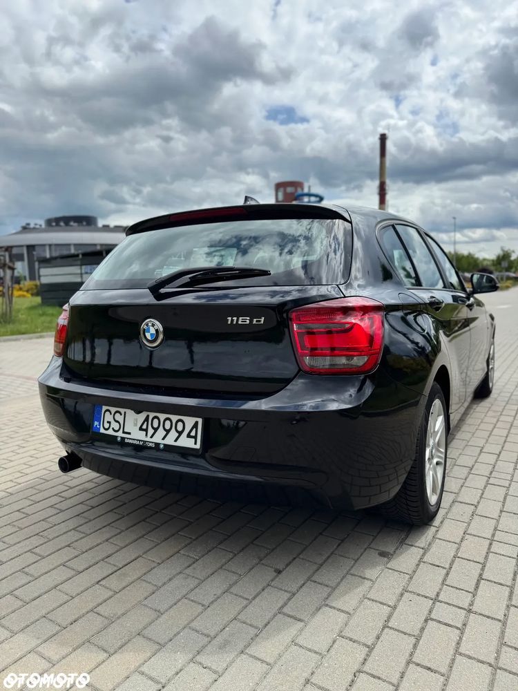 BMW Seria 1 116d Sport Line - 4