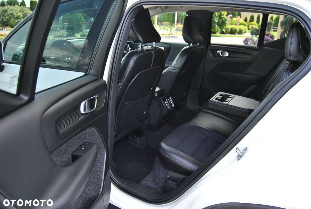 Volvo XC 40 T3 Momentum - 13
