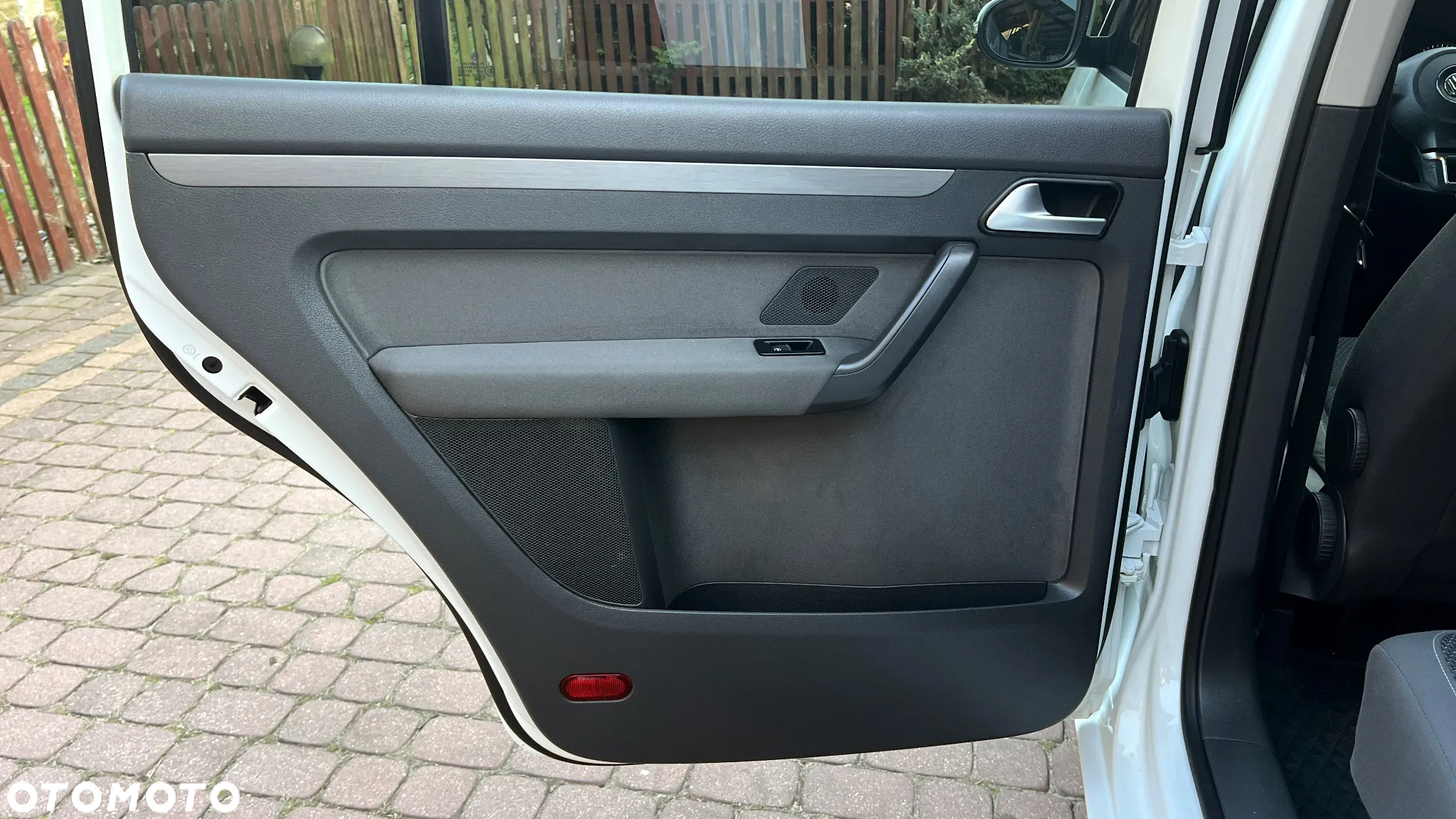 Volkswagen Touran 1.6 TDI DPF Comfortline - 29