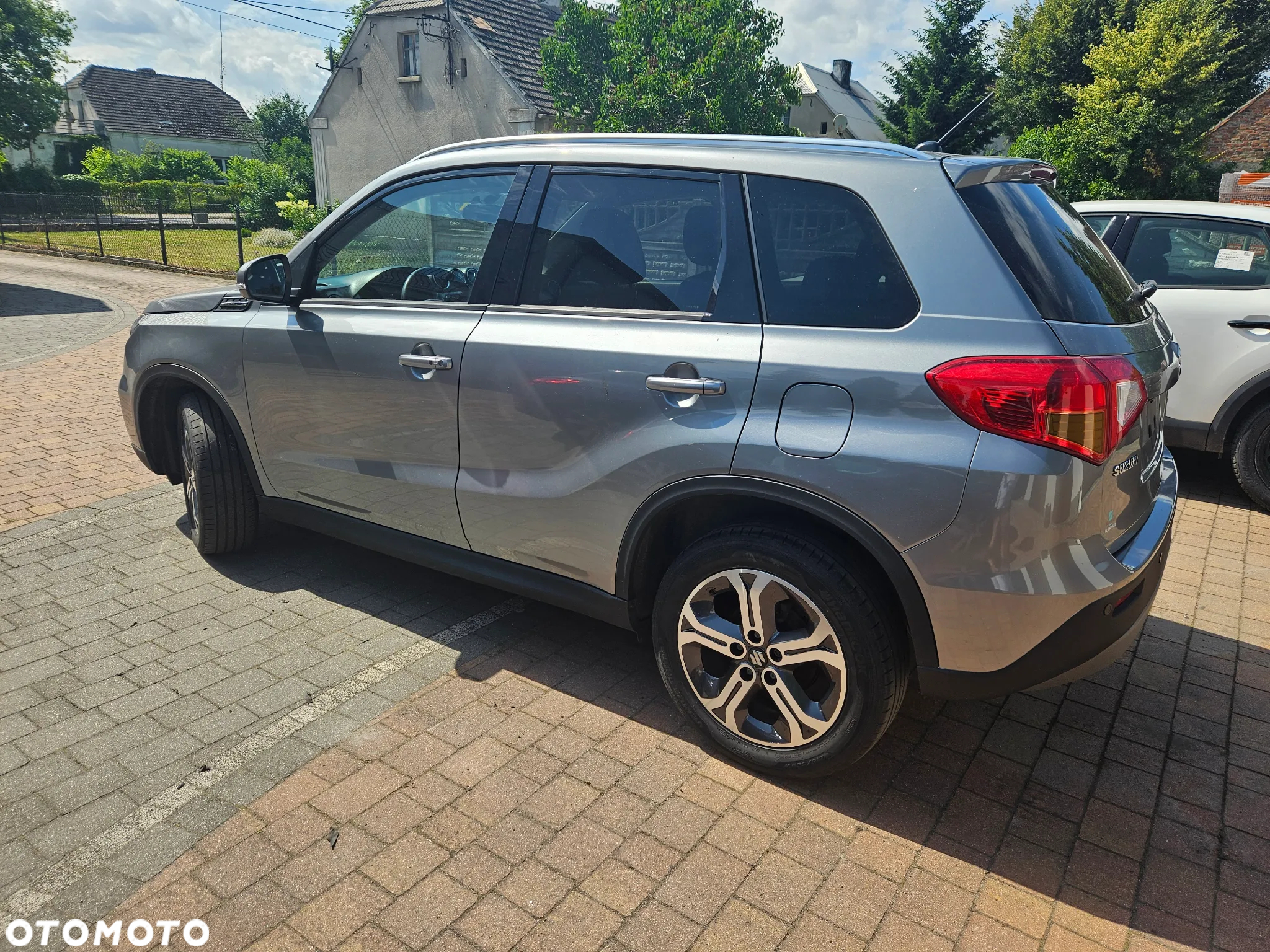 Suzuki Vitara 1.6 DDiS (4x4) Allgrip Comfort+ - 8