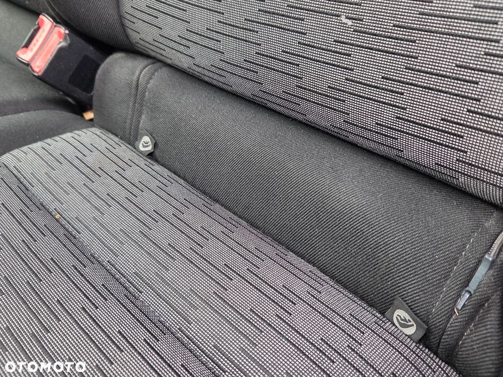 Skoda Octavia 1.6 Combi Classic - 23