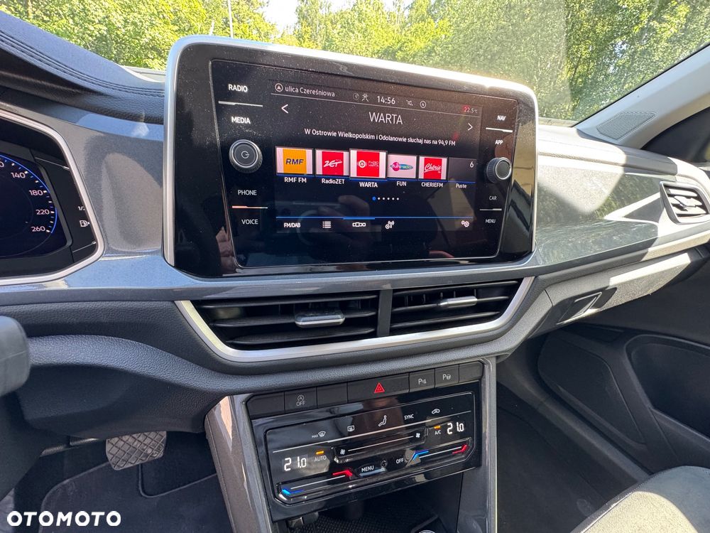 Volkswagen T-Roc - 17