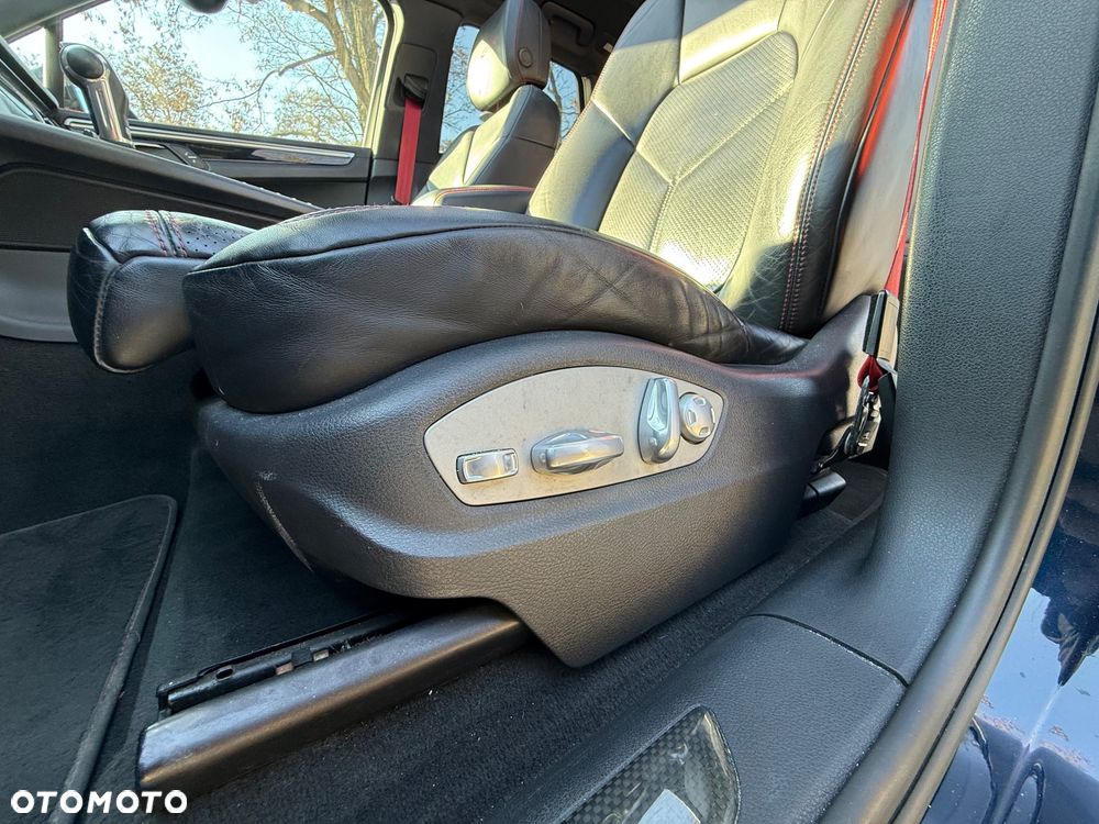 Porsche Macan GTS PDK - 27