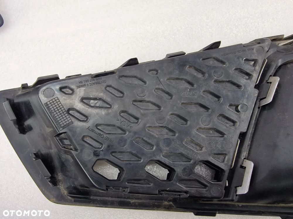 AUDI A4 / S4 B9 LIFT S-LINE COMPETITION 18- LEWA / PRAWA KRATKA BOCZNA ZDERZAKA PRZEDNIEGO PRZÓD , NR 8W0807681BA / 8W0807682BA , NR AUKCJI KB9 - 7