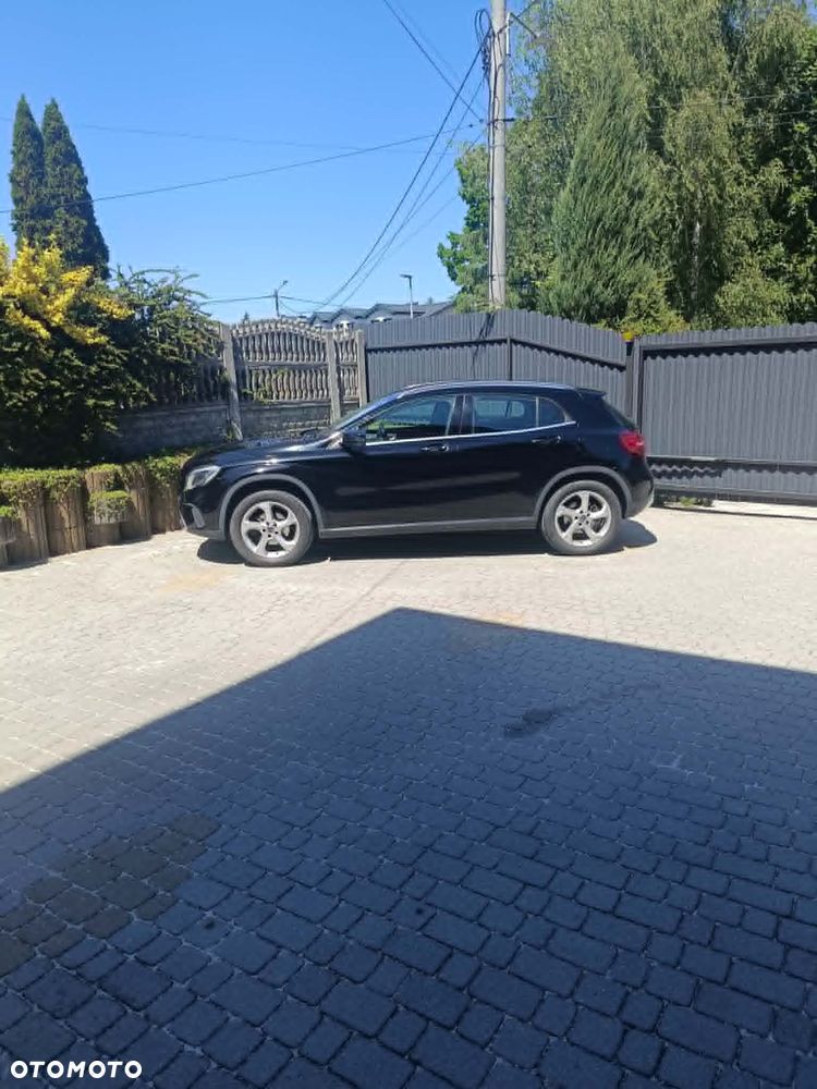 Mercedes-Benz GLA 200 7G-DCT Style - 5