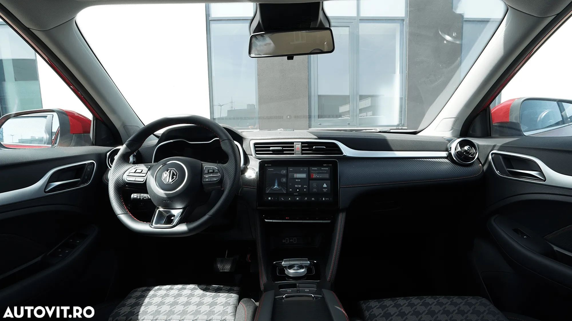 MG ZS EV - 8