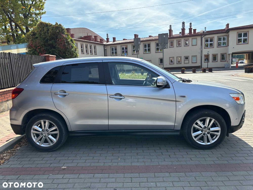 Mitsubishi Asx 2011 photo 3