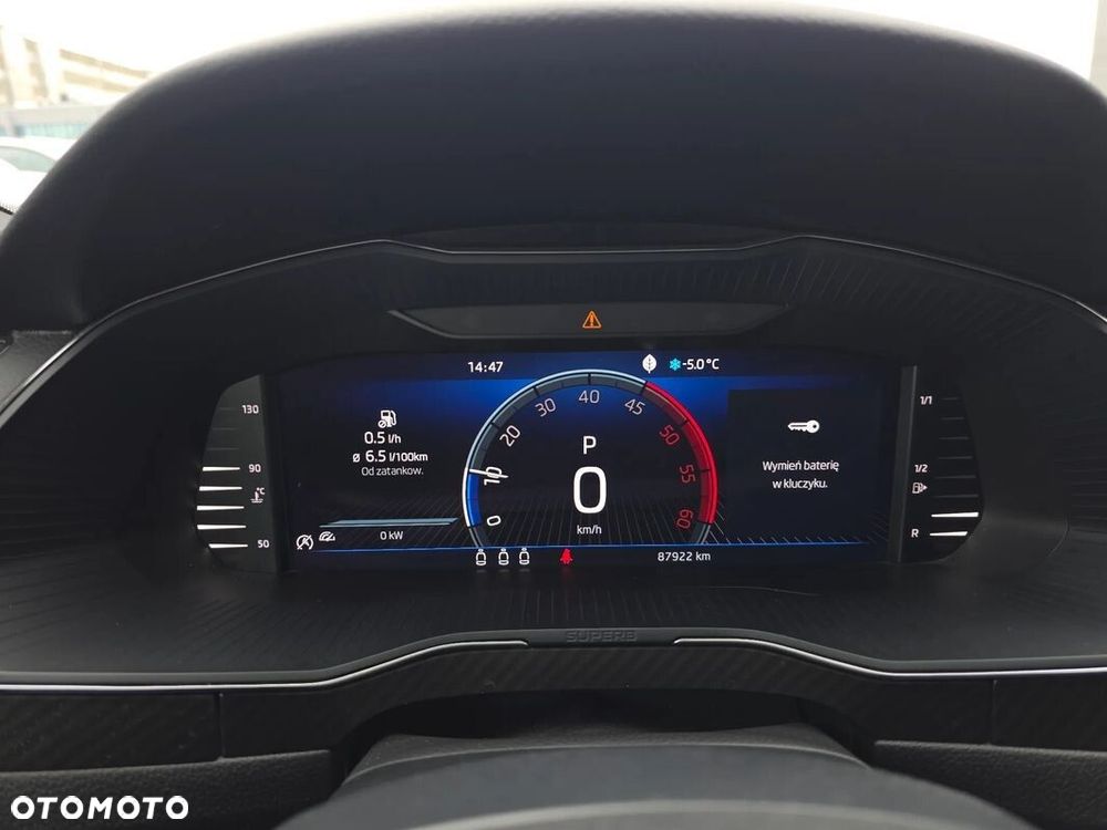 Skoda Superb 2.0 TDI SCR 4x4 Sportline DSG - 10