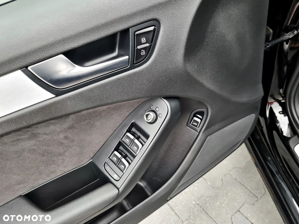 Audi A4 Avant 2.0 TDI DPF clean diesel quattro S line Sportpaket - 25