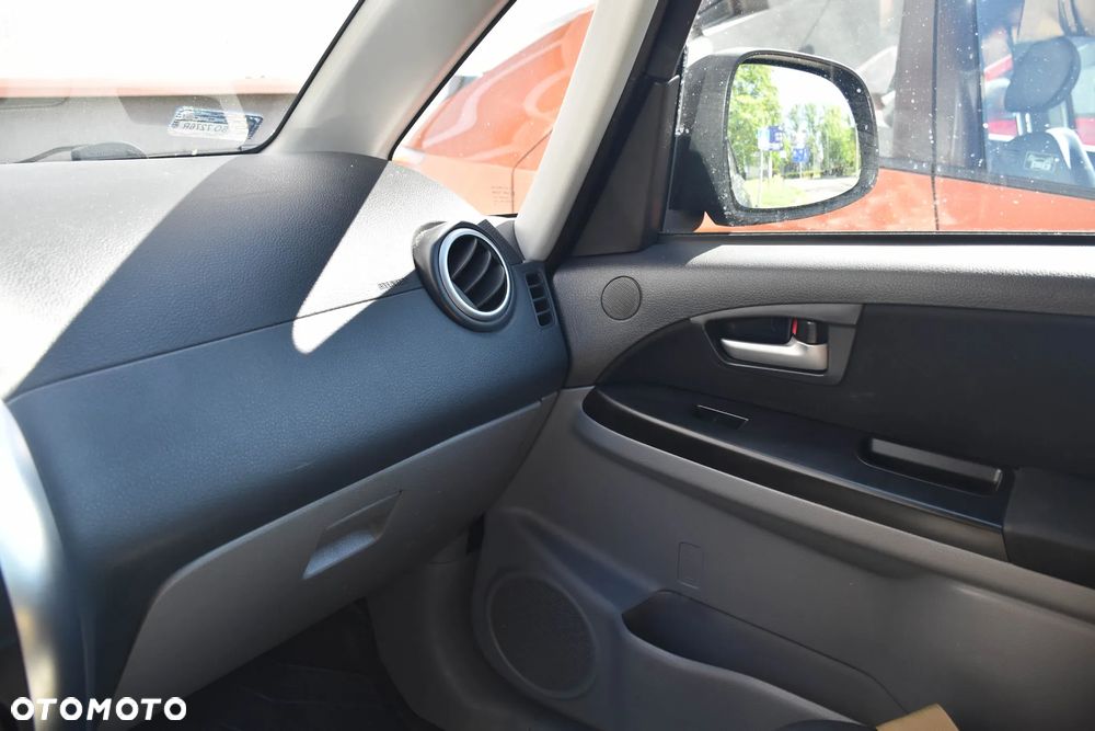 Suzuki SX4 - 17