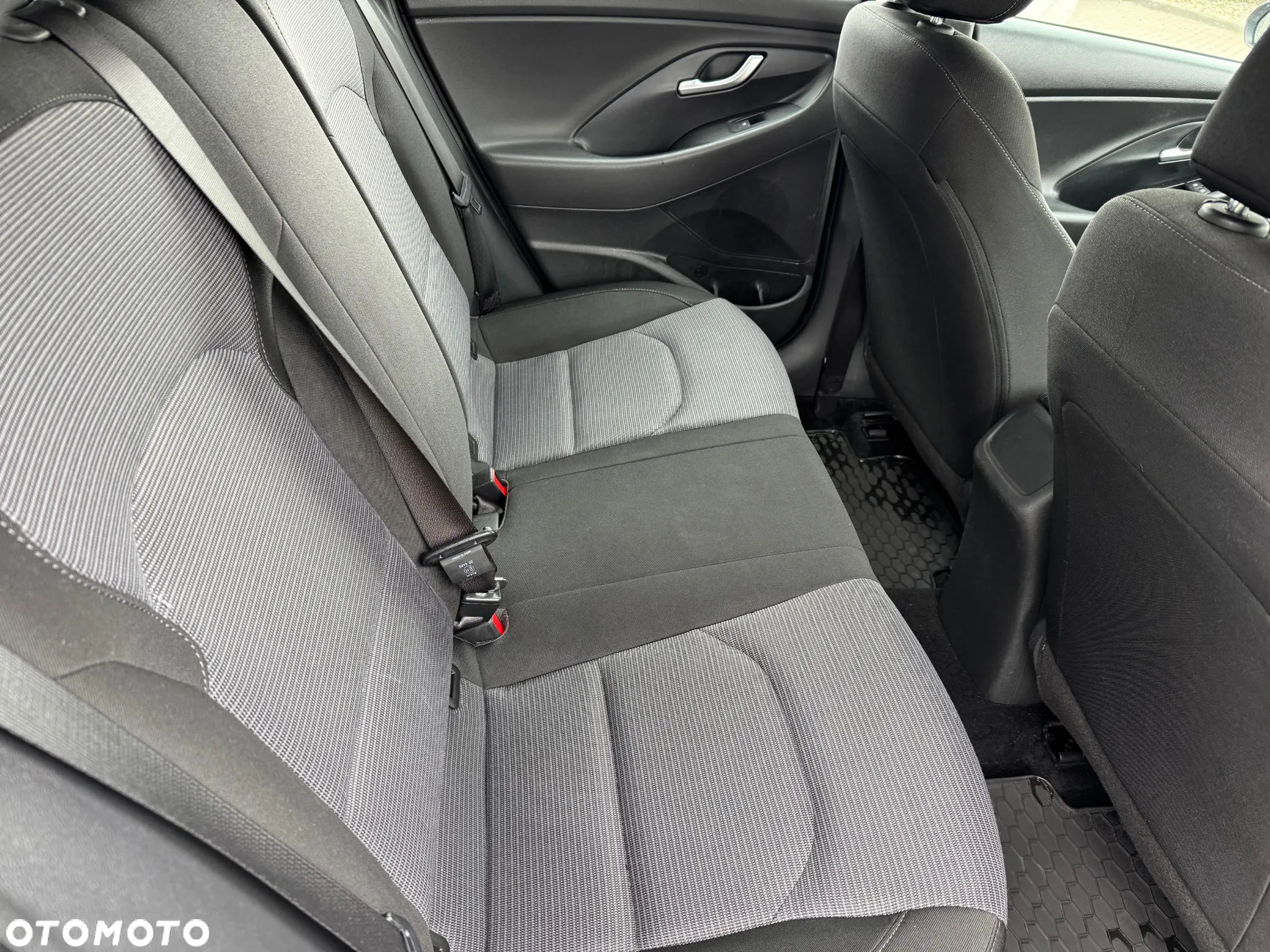 Hyundai i30 1.5 DPI Comfort - 12
