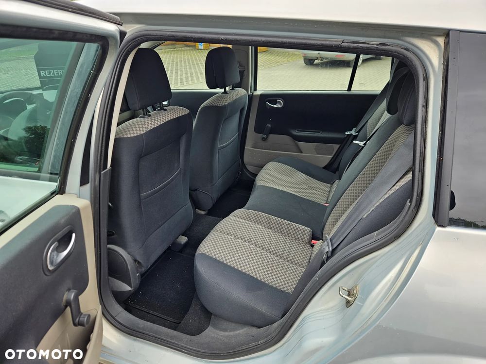 Renault Megane 1.6 Pack Authentique - 5