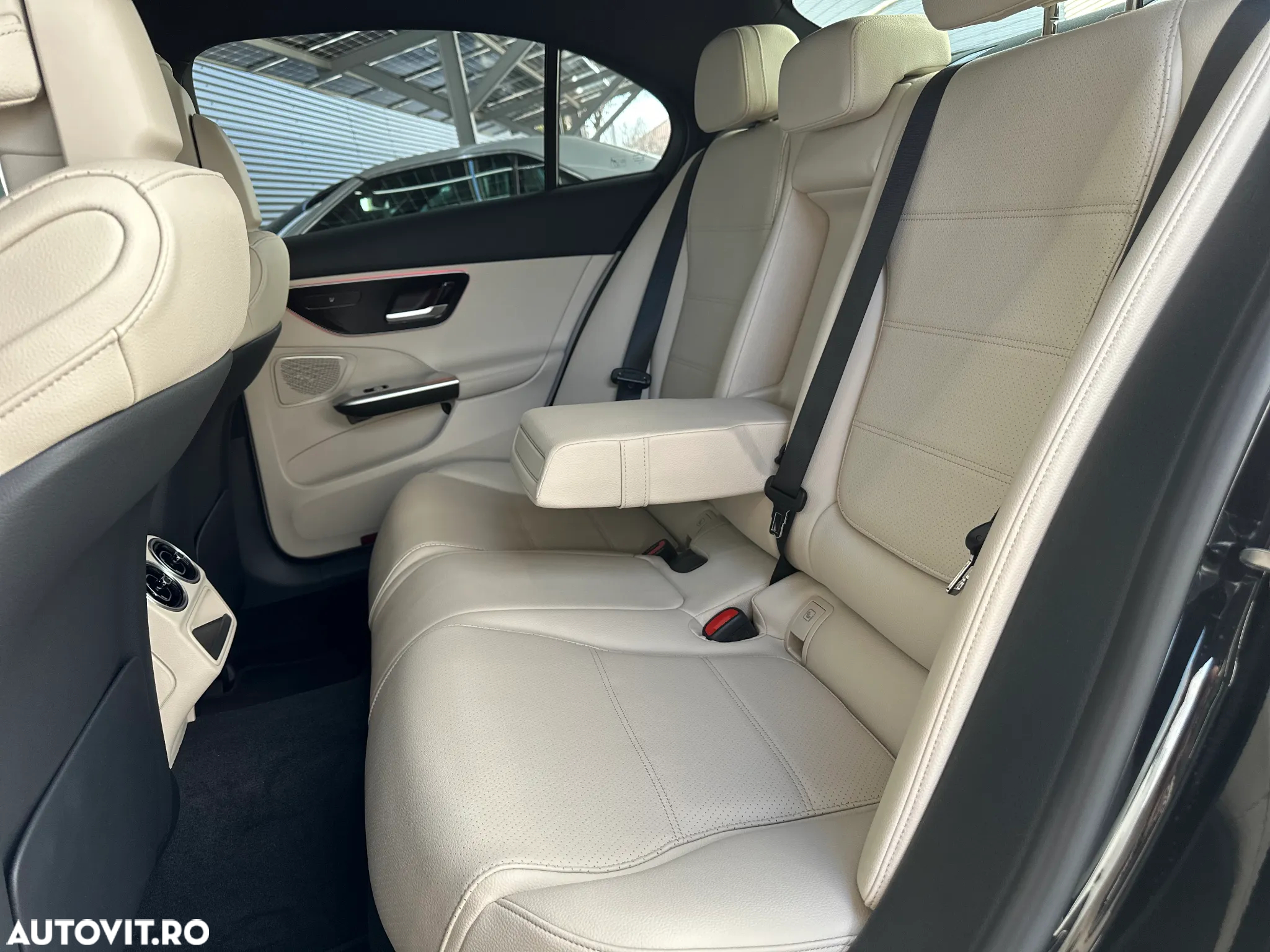Mercedes-Benz C 300 PHEV 4MATIC - 28