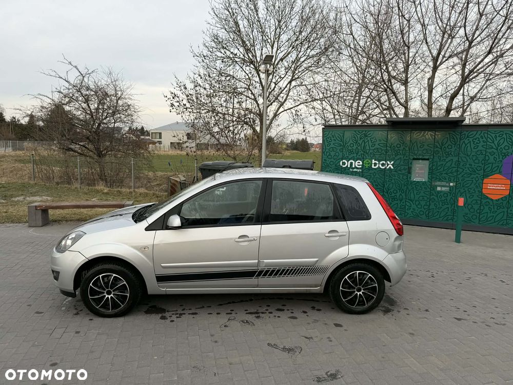 Ford Fiesta 1.4 Ambiente - 3