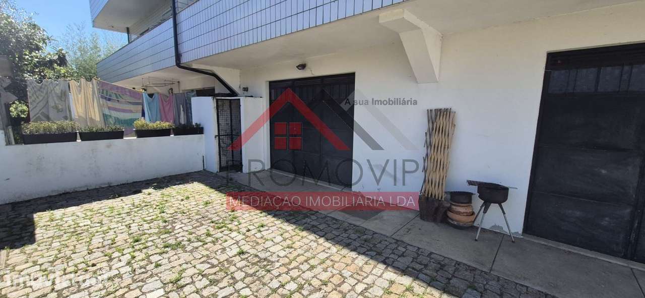 Andar Moradia T3 C/ Garagem Santo Tirso - Grande imagem: 4/23