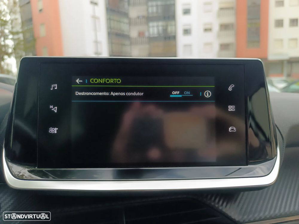 Peugeot e-208 Active Pack - 49