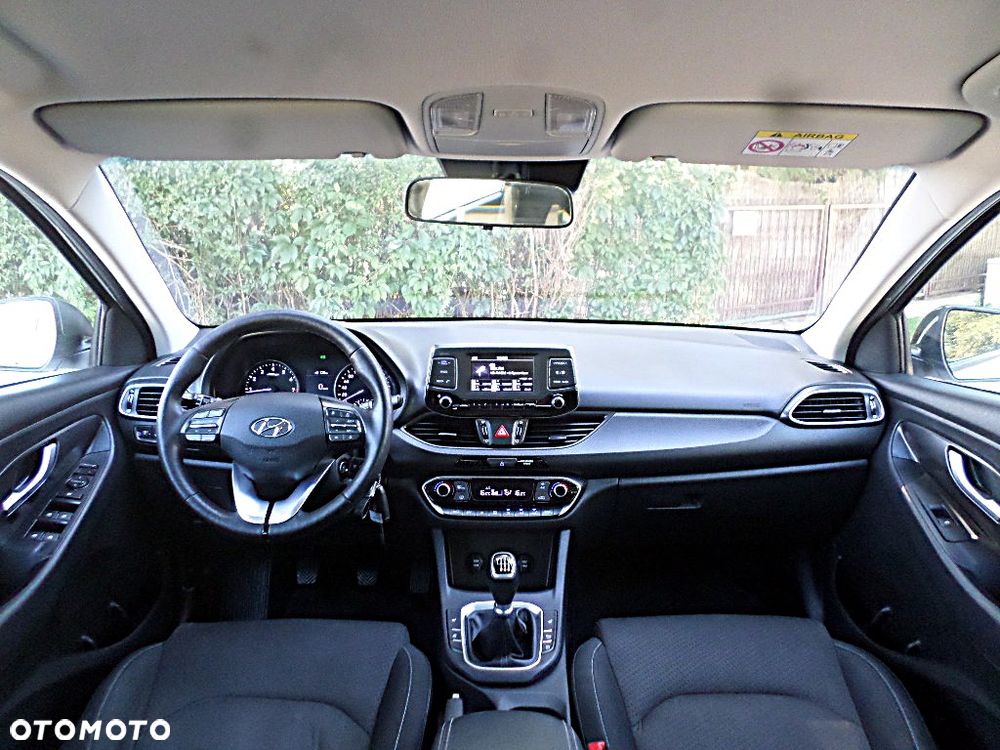 Hyundai i30 blue Kombi 1.4 Style - 7