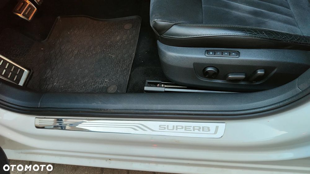 Skoda Superb - 23