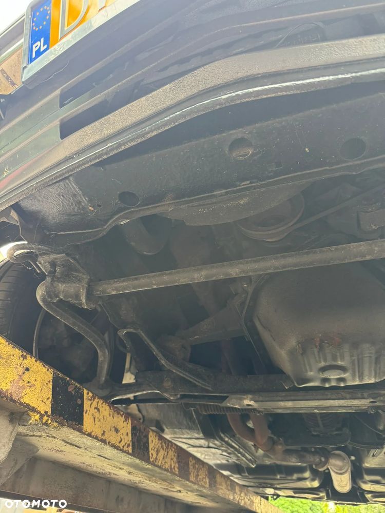 BMW Seria 3 318i - 22