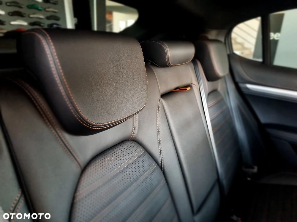 Alfa Romeo Stelvio 2.0 Turbo Intensa Q4 - 15