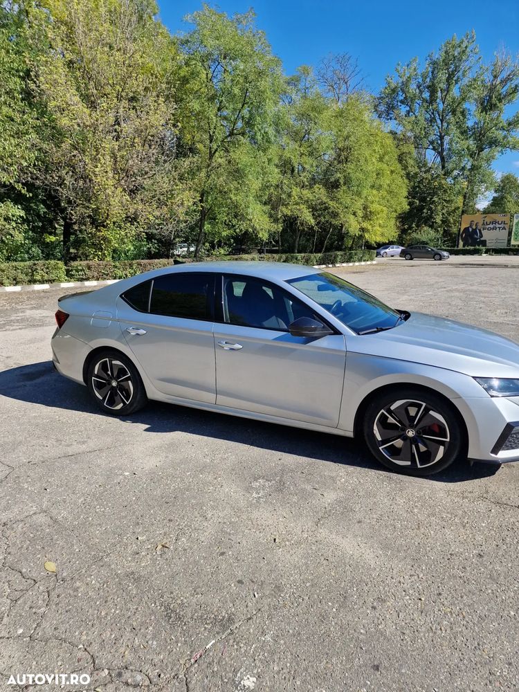 Skoda Octavia 2.0 245 TSI DSG RS - 2