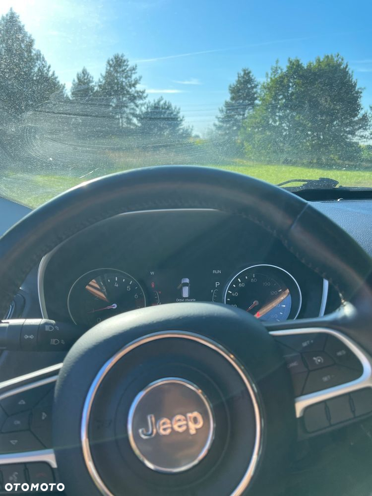 Jeep Compass - 4