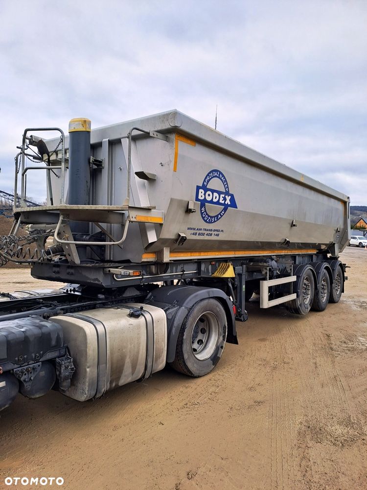 Bodex BODEX WYWROTKA / 27 m3 / STALOWA RYNNA / PIERWSZY WŁAŚCICIEL / OŚ PODNOSZONA SAF / OPONY BARDZO DOBRY STAN - 2
