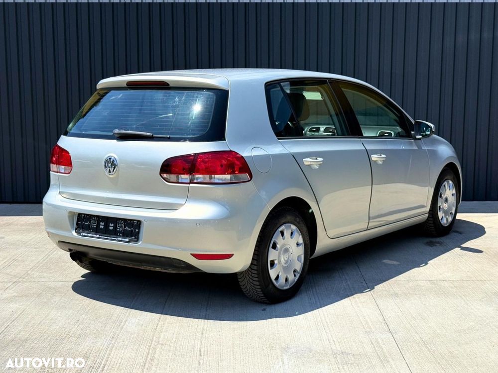 Volkswagen Golf - 5