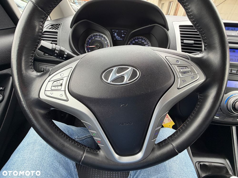 Hyundai ix20 1.4 blue - 36