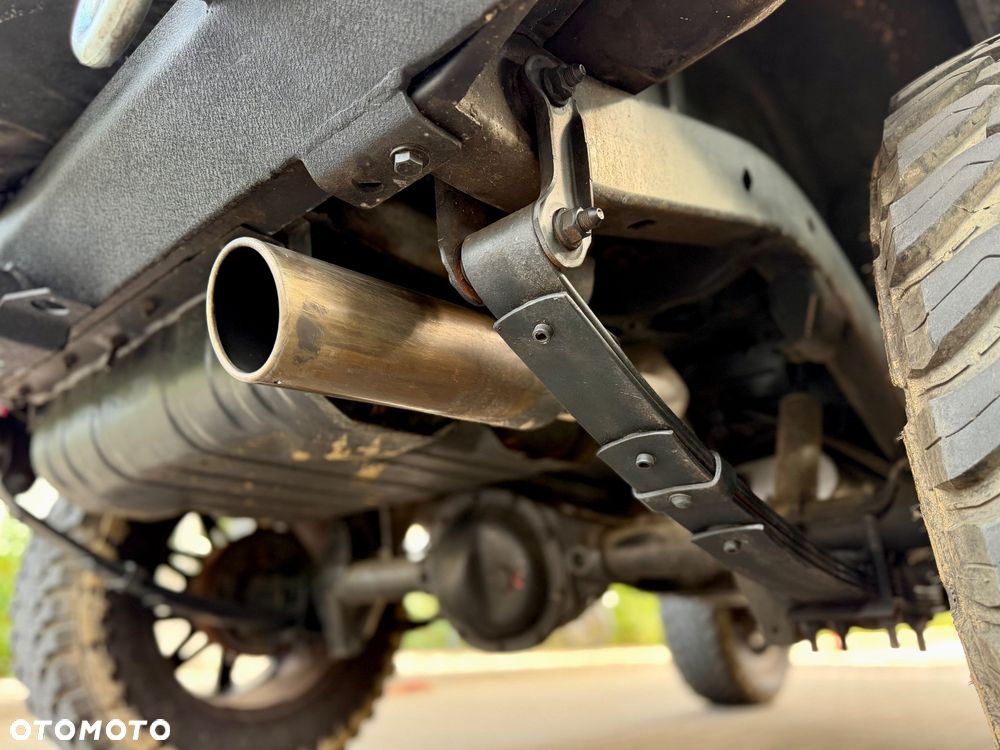 Jeep Wrangler 2.5L - 31