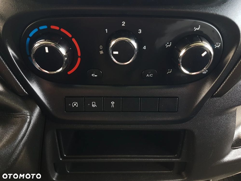 Iveco DAILY KONTENER NISKOPODŁOGOWY 4,43x2,23x2,42 SKLEP FOODTRUCK BAR KLIMA KONIOWÓZ KAMPER - 37