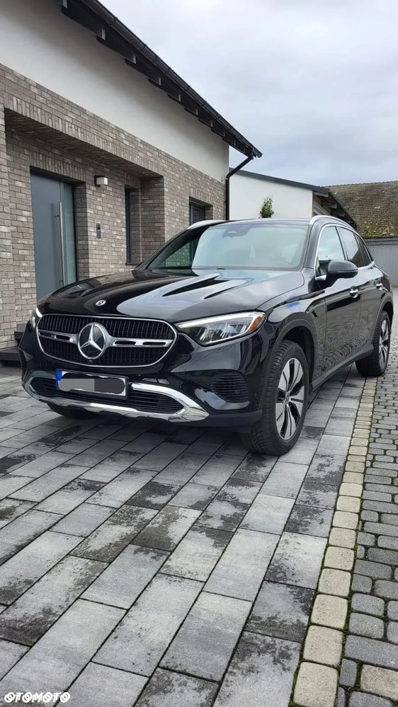 Mercedes-Benz GLC 300 4Matic 9G-TRONIC Exclusive - 2