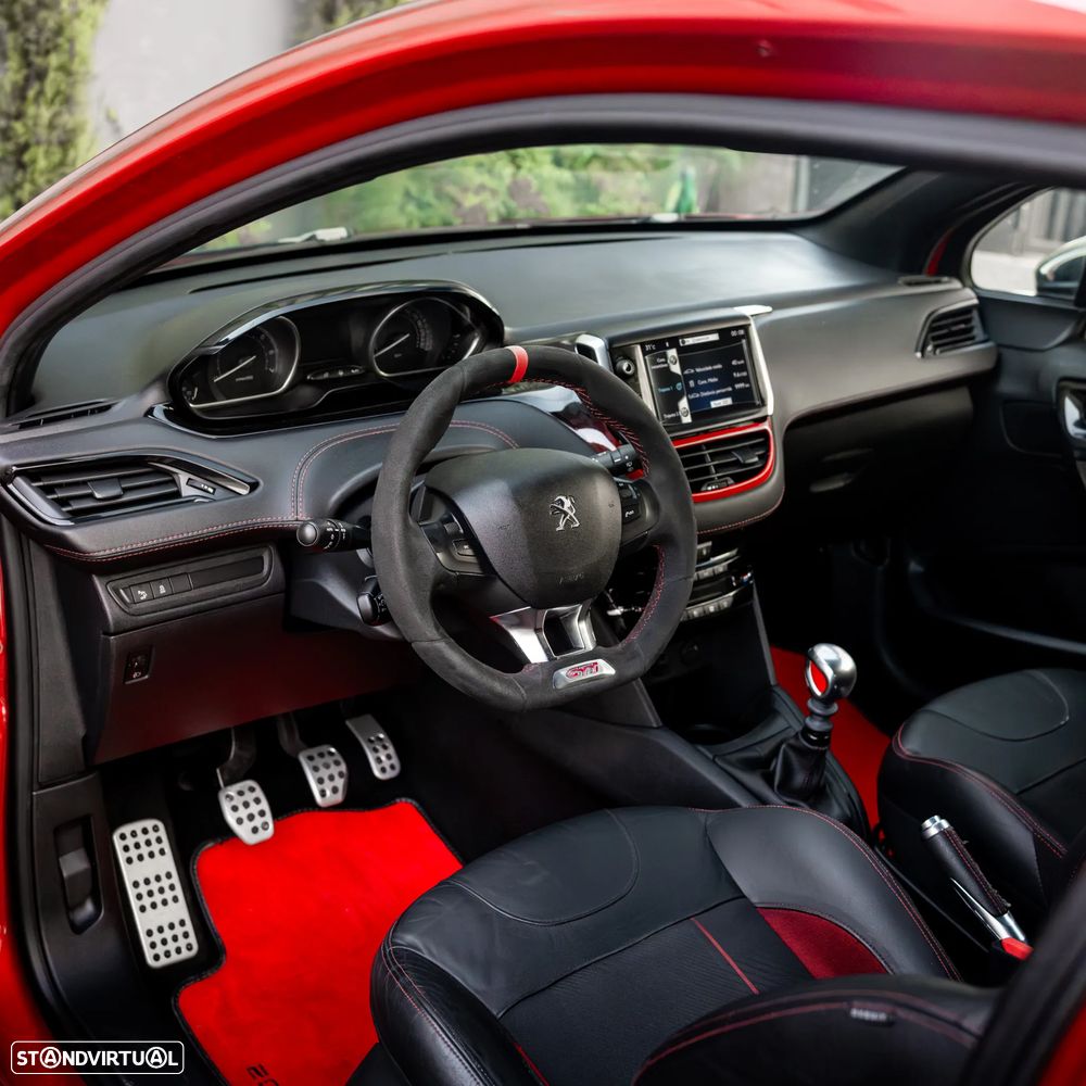 Peugeot 208 GTI 200 THP - 6
