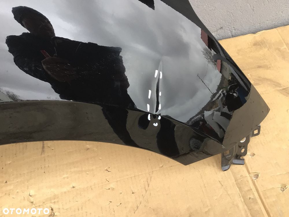 Błotnik przedni prawy Nissan Micra K14 - 4