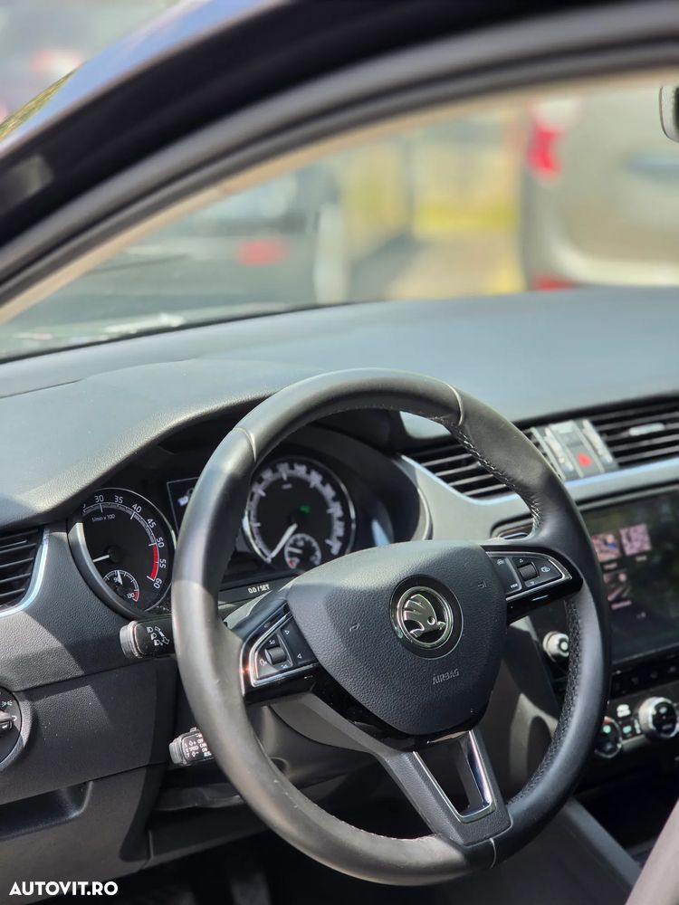 Skoda Octavia 1.6 TDI DSG Style - 5