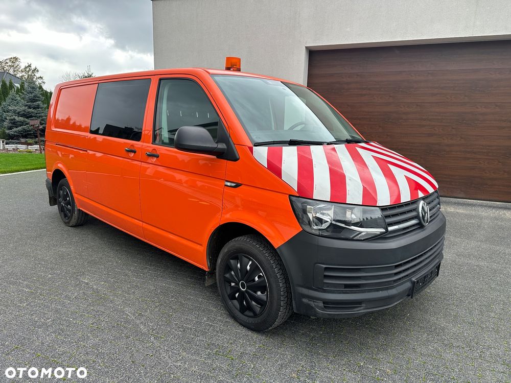 Volkswagen Transporter - 1