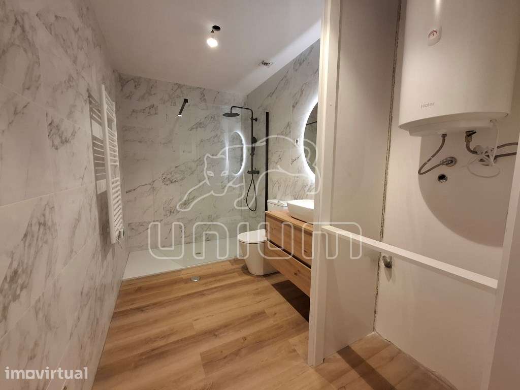 Apartamento T1 na praia da Amorosa - Grande imagem: 3/7