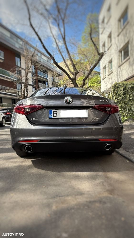 Alfa Romeo Giulia - 4