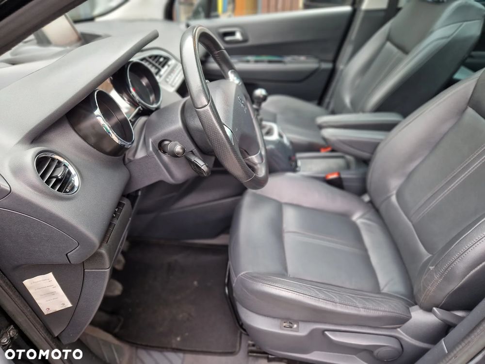 Peugeot 5008 HDI FAP 150 Allure - 21