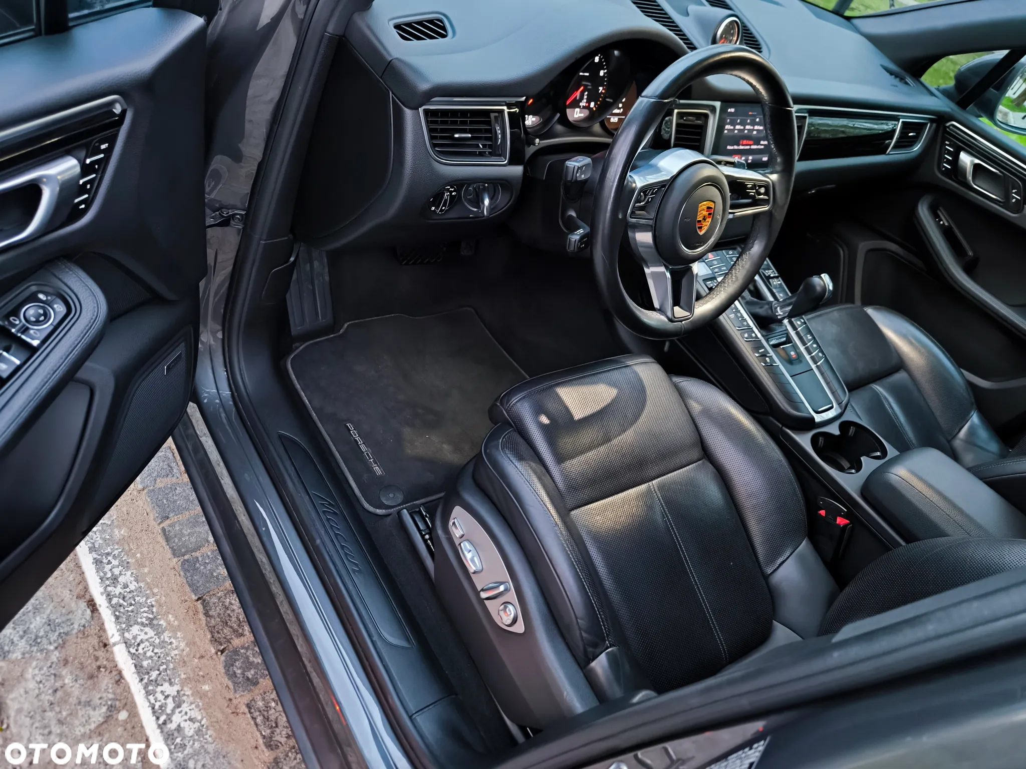 Porsche Macan Standard - 11