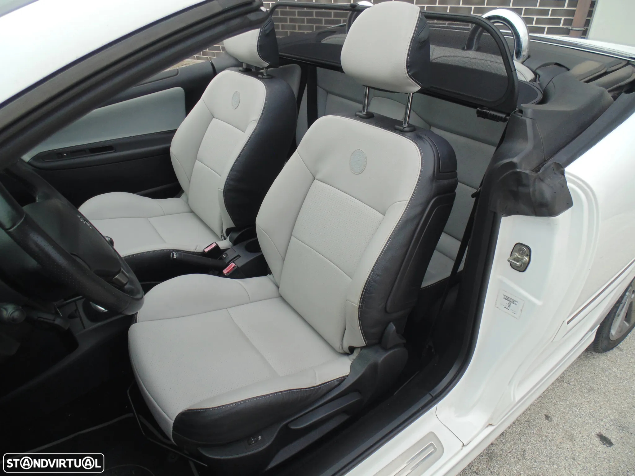 Peugeot 207 CC 1.6 HDi Roland Garros - 27