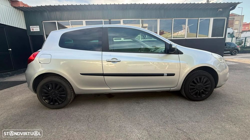 Renault Clio 1.2 16V Dynamique - 4