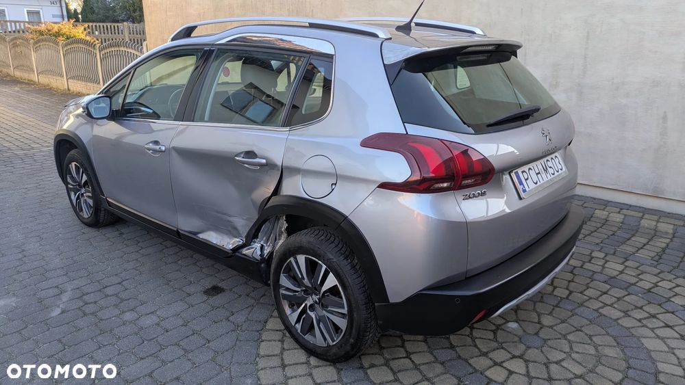 Peugeot 2008 1.6 BlueHDi Allure - 11