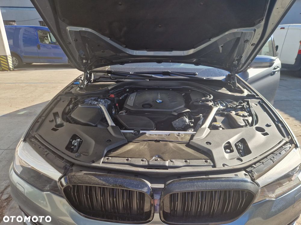 BMW Seria 5 520d xDrive MHEV Sport Line sport - 23