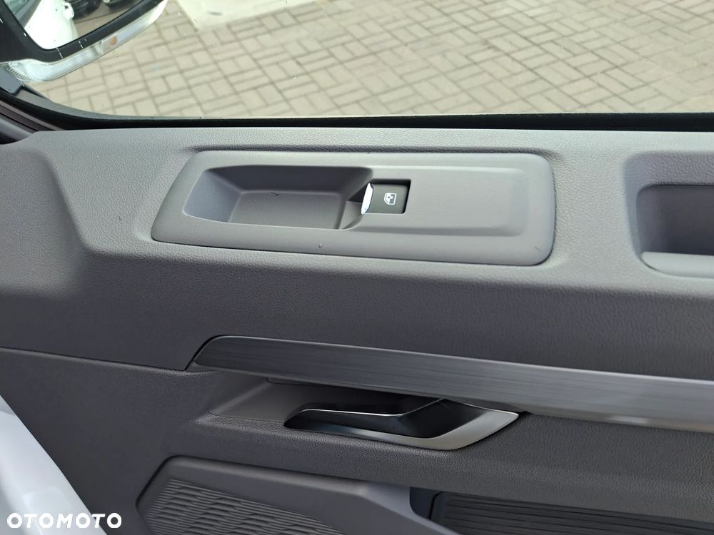 Volkswagen Transporter - 22