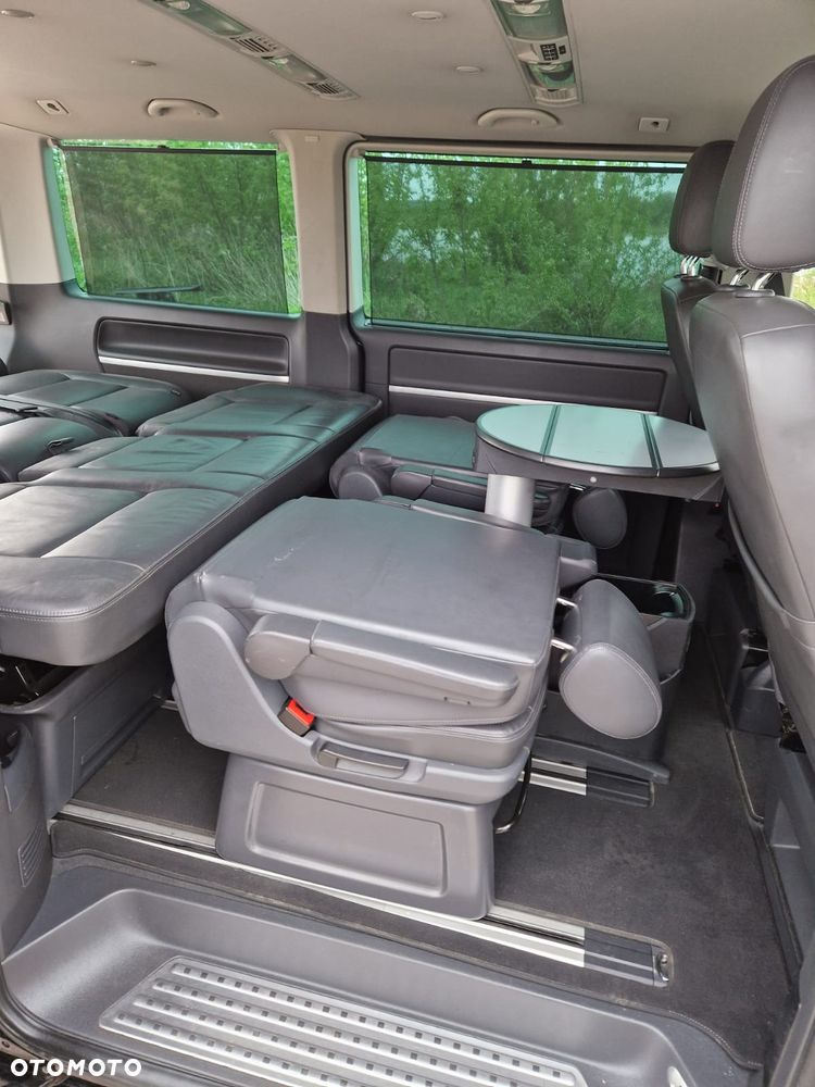 Volkswagen Multivan - 28
